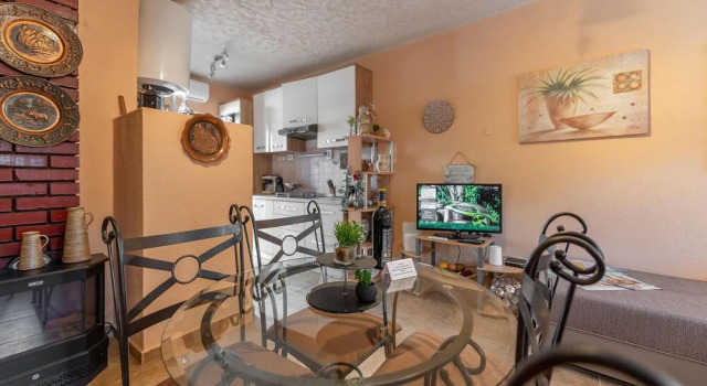 Awesome Home in Vrsi With 2 Bedrooms and Wifi, Забронировать Отель Нин Задарская жупания