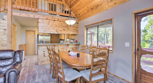 Idyllic Frazier Park Cabin Views, Pool Table, Забронировать Дом для отпуска Фразьер Парк Калифорния