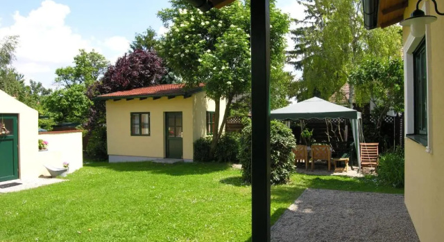 Люкс Appartements Alt-Wien 22
