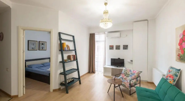 Best Location Apartment in Old Tbilisi, Забронировать Апартаменты/квартира Отели Тбилиси с парковкой, Парковка