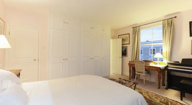 JOIVY Attractive Chelsea Apartment Sleeps 4