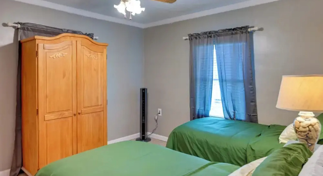 Коттедж Cozy Bryson City Cabin Rental w/ Shared Yard