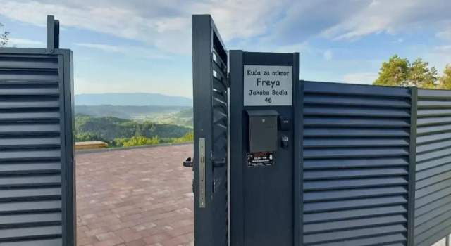 Kuća za odmor Freya, 予約 ホテル Krapinske Toplice 