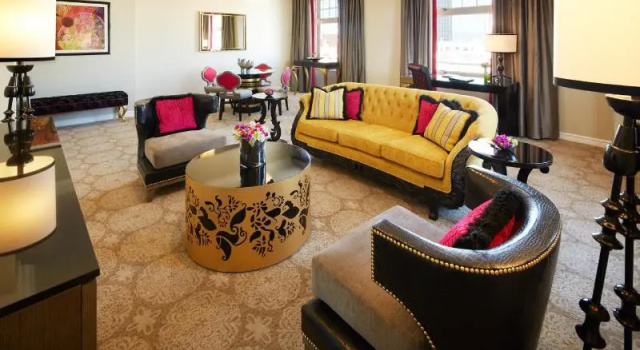 Номер Standard The Huntington Hotel