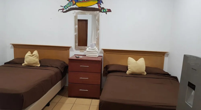 Четырёхместное бунгало с красивым видом из окна Hotel Lulu