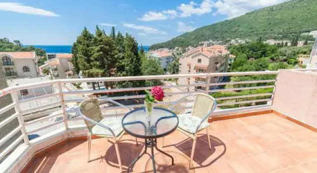 Apartments NICE, Забронировать Апартаменты/квартира Петровац Будванская ривьера