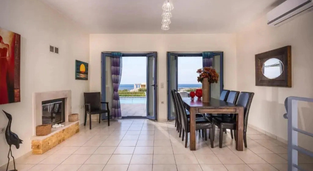 Villa Rosa Apartments