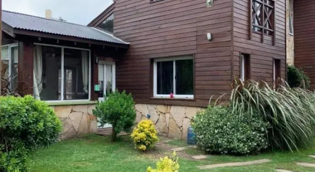 Cabañas Mellmell, Забронировать Отель Лас-Гавиотас 