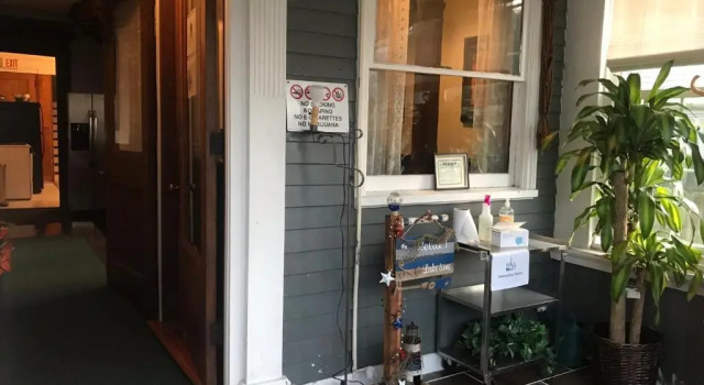 5 Star Victorian Mansion-Downtown No Locals, Забронировать Отель Эри Пенсильвания