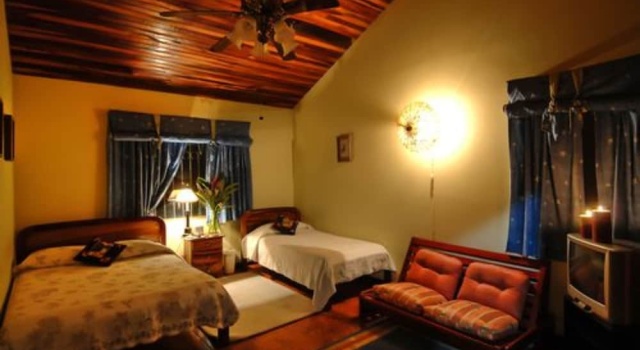 Люкс Cariari Bed & Breakfast