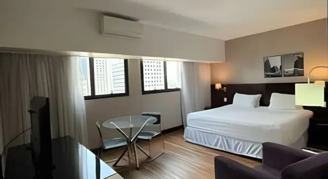 Get a flat-1504 Berrini 4 estrelas, Забронировать Апартаменты/квартира Отели Сан-Паулу с парковкой, Парковка