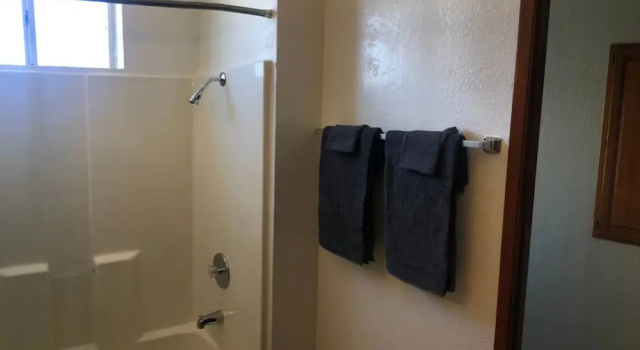 Коттедж Convenient 2 bedroom, walk to Bart, 10 min to Berkeley
