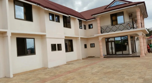 Moonlite Hotel Sunyani Airport, Rezerwuj Hotel Sunyani Ghana