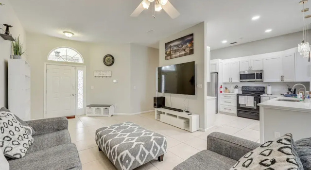 Jacksonville Family Home: Near Shopping & Dining!, Rezerwuj Dom wakacyjny Domy Wakacyjne w Jacksonville, Domek