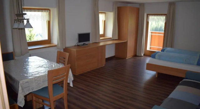 Апартаменты с 3 комнатами Ferienhof - agritur Mairulrichhof