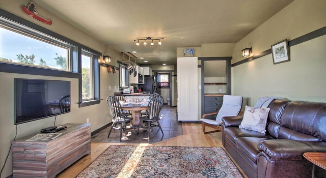 Pet-friendly Choteau Townhouse With Gas Grill!, Buchen Sie Ferienwohnung Choteau Montana