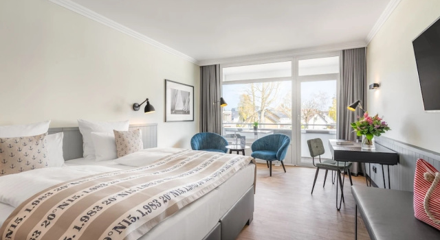 Двухместный номер Premium с балконом Hotel Yachtclub