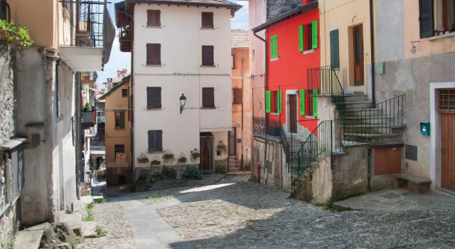 Casa Corinna, Varaa Hotelli Colonno Lombardia