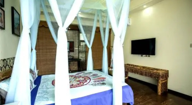 Lijiang Zhuohuayuan Boutique Inn, Забронировать Бутик-отель Бутик-отели Лицзян, рядом с Three-eye Well, Бутик-отель