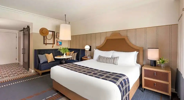 Четырёхместный номер Standard Estancia La Jolla Hotel & Spa