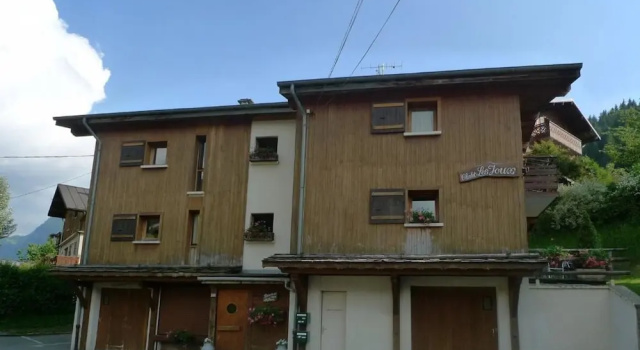 Apartment With one Bedroom in Morzine, With Balcony and Wifi - 700 m F, Забронировать Апартаменты/квартира Отели Порта дю Солей с парковкой, Парковка
