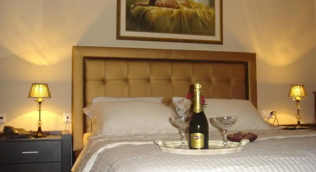 Семейный номер Standard с балконом Epavlis Meteora Suites Hotel