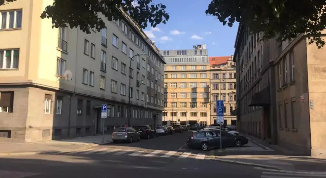 Beautiful Apartment in Prague center, Reservar Apartamento Hotéis em Praga com Estacionamento, Estacionamento