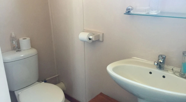 Трёхместный номер Standard с балконом Fisherhaven Travellers Lodge