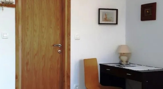 Apartment & Room Danijel, 予約 アパートメント Pinezici クルク島