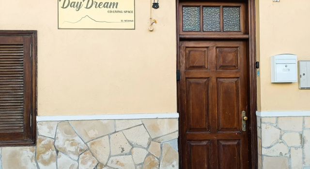 Daydream Medano Coliving, Забронировать Хостел Хостелы Тенерифе, Хостел