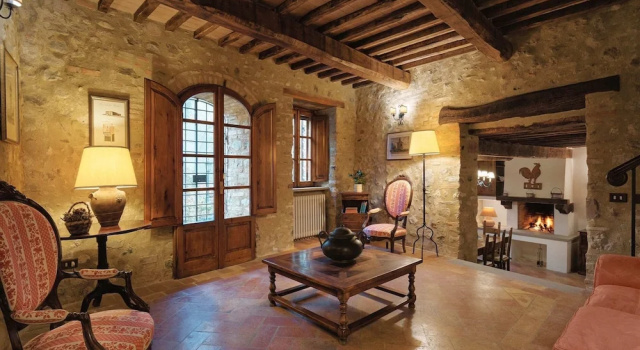 Tower House in Umbria With Pool and Garden, Rezervați Casă de vacanță Vile în Umbertide, Vilă