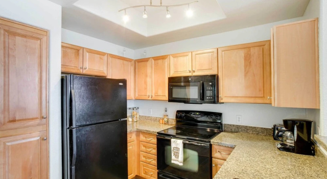 Апартаменты 12 Mi to Old Town: Condo w/ Pool & Balcony!