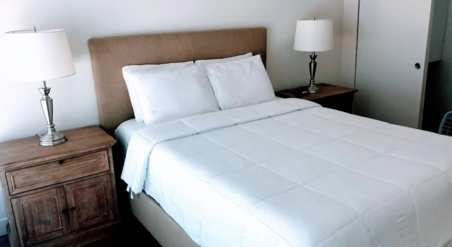 Апартаменты Comfort Resort Style Suites in Downtown LA