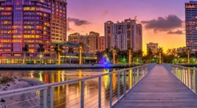 A Treasure In Boynton Beach, Забронировать Отель Отели Бойнтон-Бич с бассейном, Бассейн