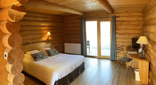 Logis Hôtel-Restaurant Domaine de Montecristo et Gîte l'Évasion Dantès, Rezerwuj Hotel Mesnil-Saint-Père 