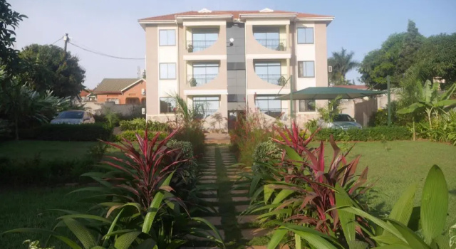 Апартаменты с балконом и с красивым видом из окна Ntinda View Apartments