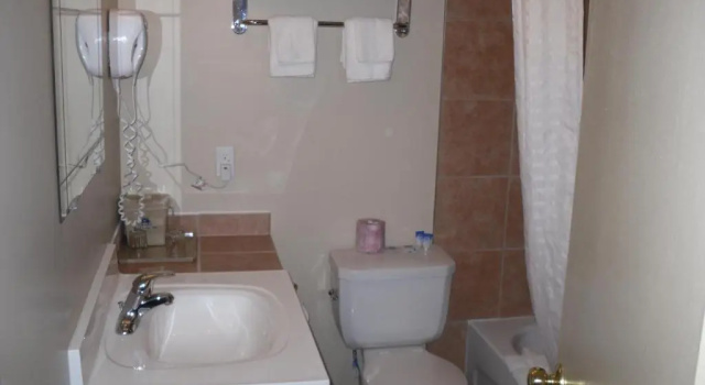 Номер Standard Port Motel