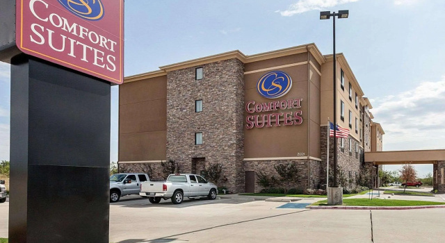 Люкс Comfort Suites Greenville
