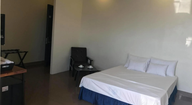 Hotel Pure, Забронировать Отель Хайфон 