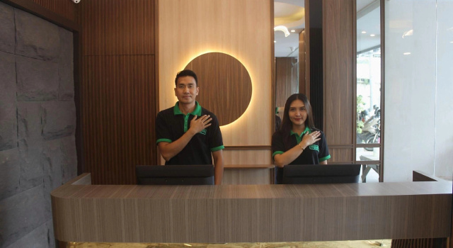 Parkside's Hotel Palembang, Reservar Hotel Hotéis em Sumatra com Estacionamento, Estacionamento