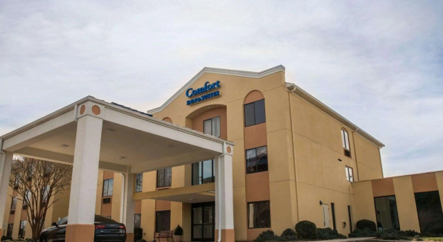 Comfort Inn & Suites Morganton South, Забронировать Отель Моргантон Северная Каролина