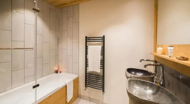 Апартаменты Chalet in Val Thorens Near Ski Slopes