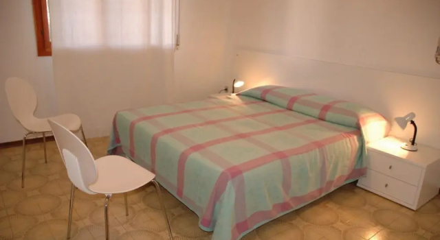 Villa with a large fenced garden, Book Villa Sabbiadoro 