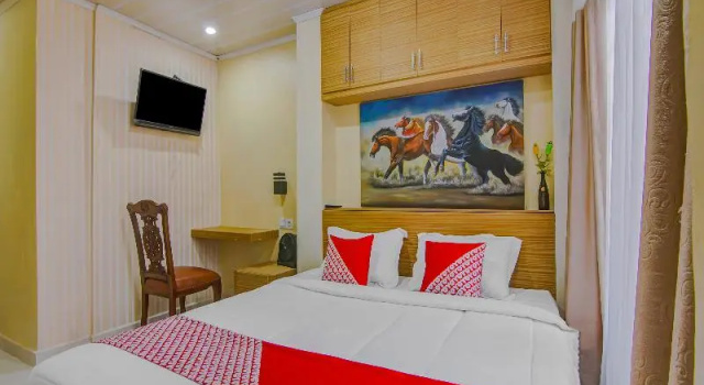 Люкс Reddoorz Syariah near tirtasari sonsang dan banto royo