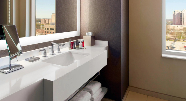 Двухместный полулюкс c 1 комнатой с видом на реку Augusta Marriott at the Convention Center