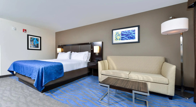 Двухместный номер Standard Holiday Inn Express Hotel & Suites St. Louis West-O'Fallon by IHG