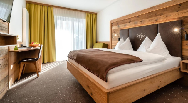 Двухместный номер Standard с балконом и с видом на горы Der Tröpolacherhof Hotel & Restaurant