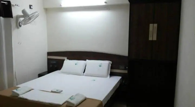 Hotel SKS, Забронировать Отель Тирупати штат Андхра-Прадеш