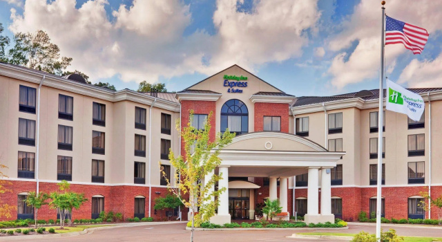 Holiday Inn Express & Suites Flowood by IHG, Забронировать Отель Перл Миссисипи