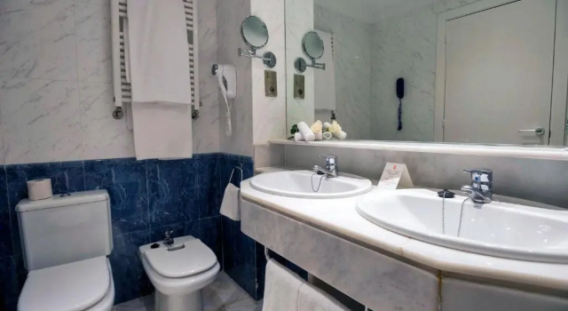 Трёхместный номер Standard ALEGRIA Costa Ballena Aquafun